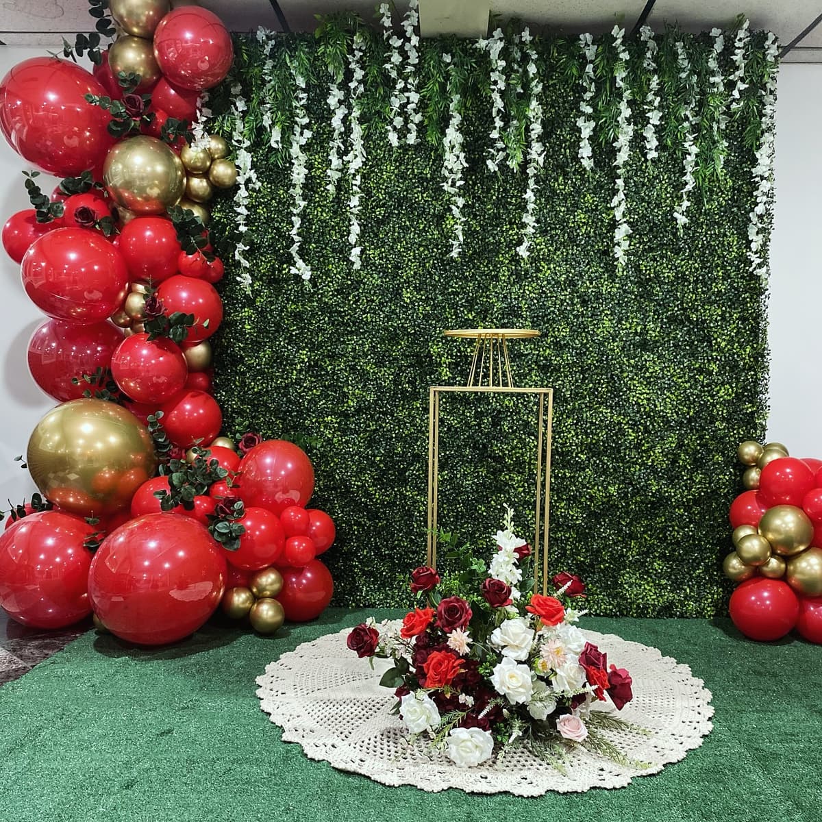 Vermelho e dourado